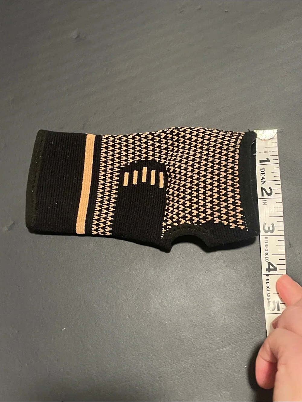 🖤5/$25 wrist compression sleeve